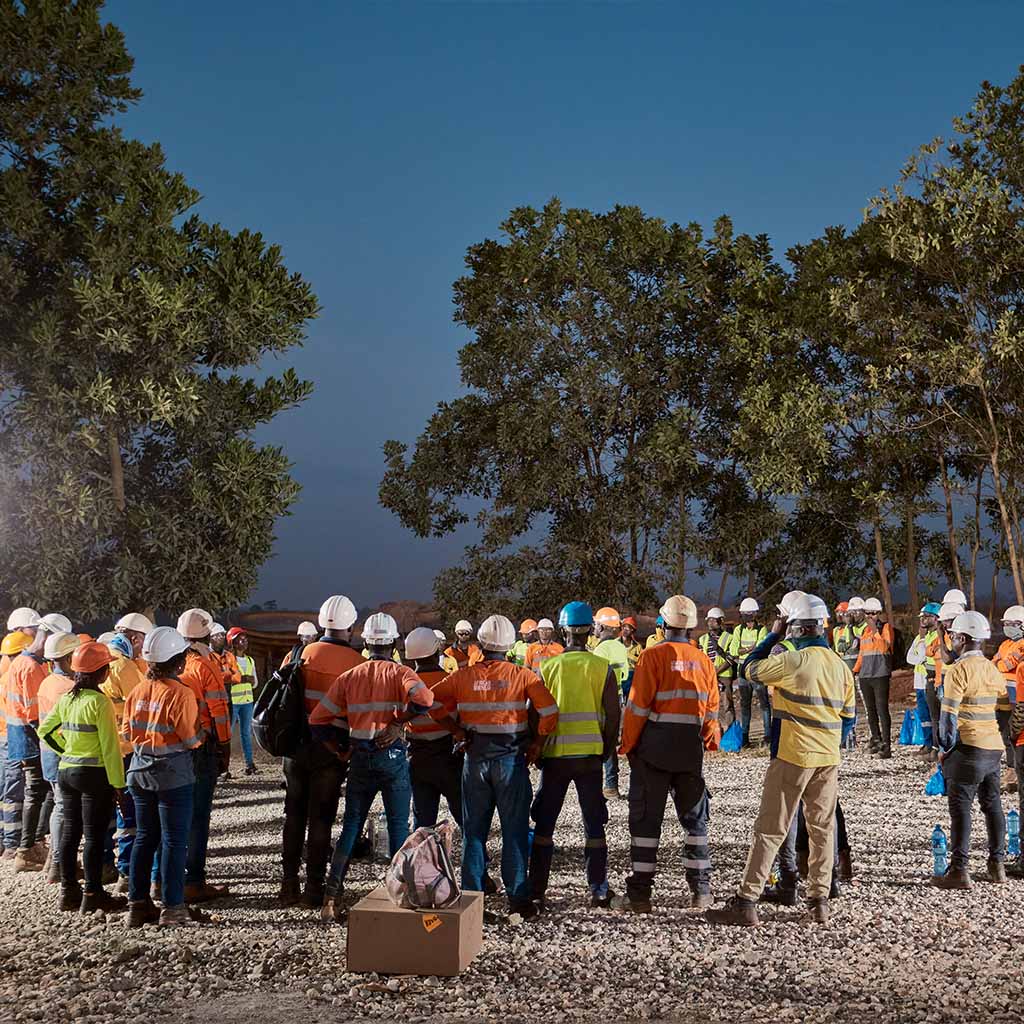 SMO Gold workers together